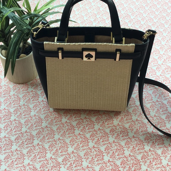 kate spade Handbags - Kate spade Purse ♠️